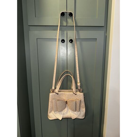 Grossi Bowtie Purse in faux ostrich leather - Picture 11 of 11